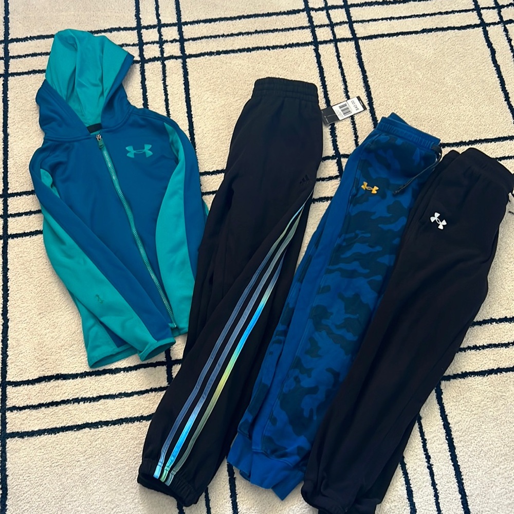 Boys Medium lot. Under armour and Adidas